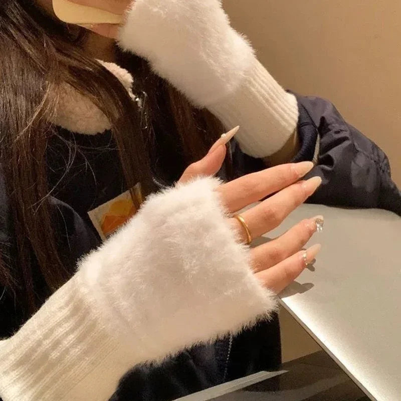 CosyTouch™ – Les Mitaines Polaires qui subliment le confort d’hiver