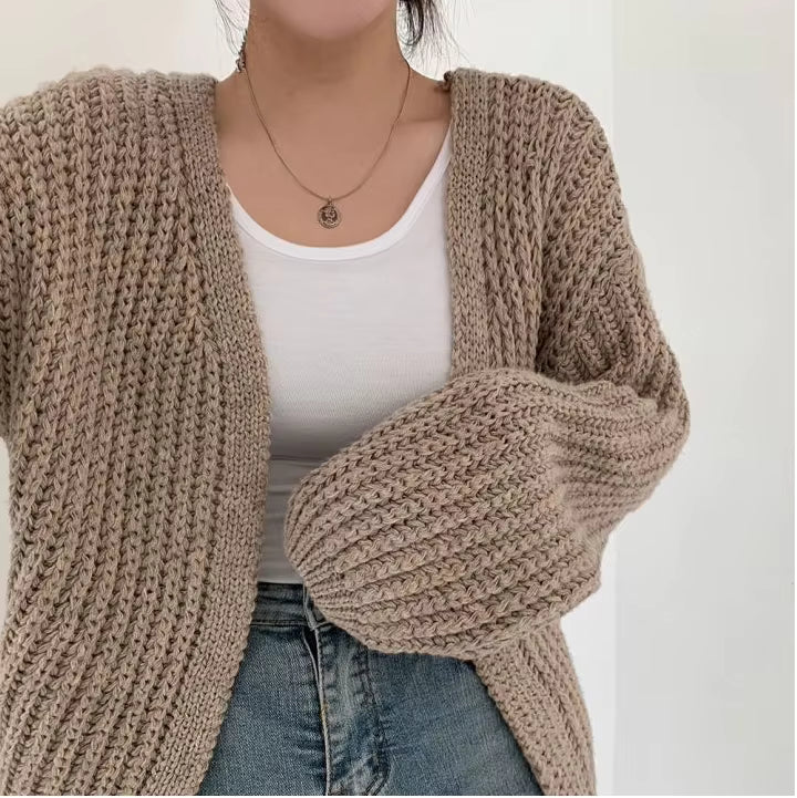 CosyLayer™ – Le Cardigan Large Taille Unique qui redéfinit le cocooning